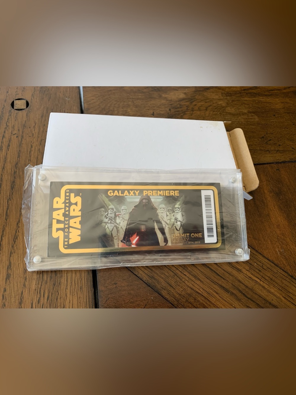 NIB - Star Wars The Force Awakens Galaxy Premiere Night Limited Edition Ticket